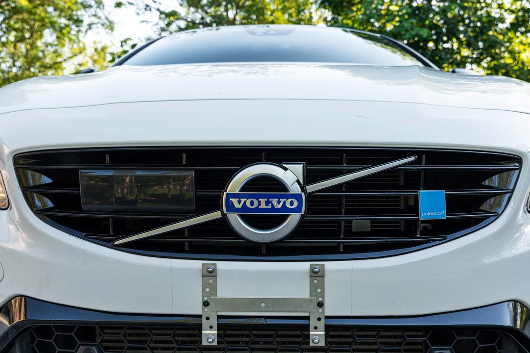 2016 Volvo V60 1st Gen - Image 9 of 31
