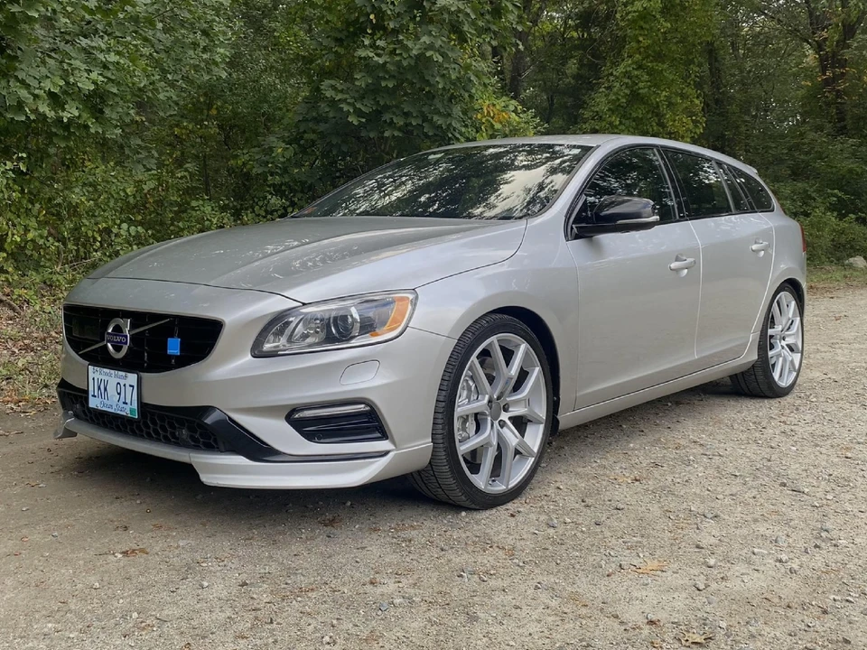 2016 Volvo V60 1st Gen - Image 6 of 15