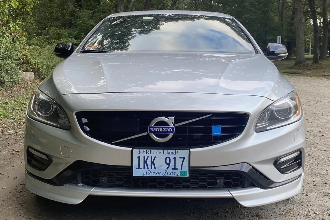 2016 Volvo V60 1st Gen - Image 2 of 15