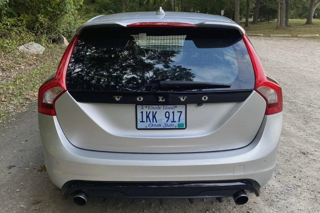 2016 Volvo V60 1st Gen - Image 5 of 15