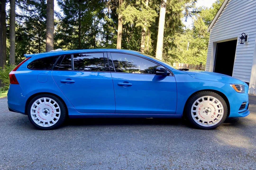 2016 Volvo V60 1st Gen - Image 3 of 3