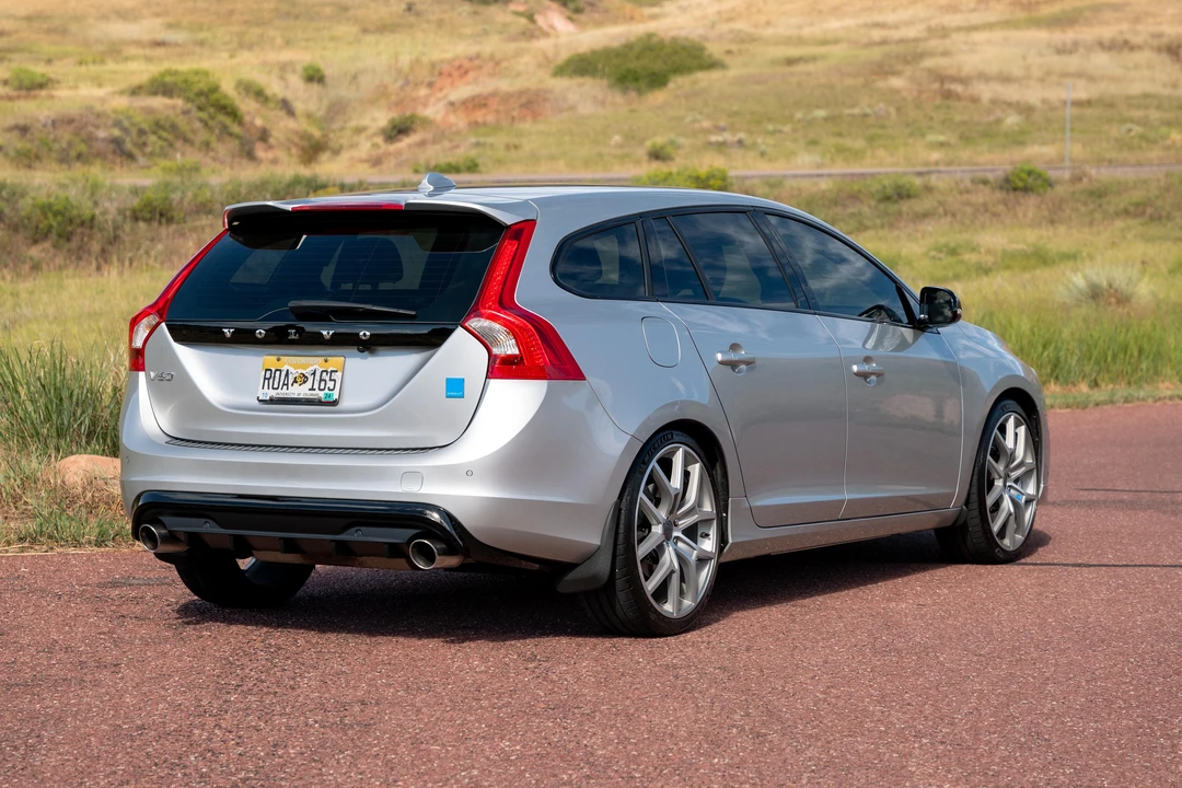 2016 Volvo V60 1st Gen - Image 8 of 31