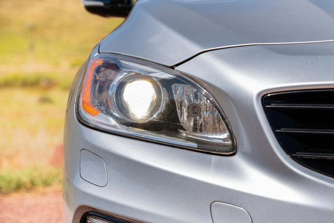 2016 Volvo V60 1st Gen - Image 10 of 31