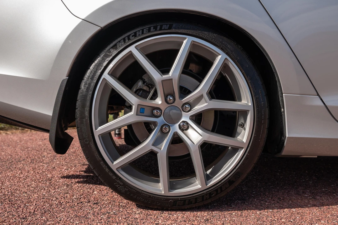 2016 Volvo V60 1st Gen - Image 25 of 31