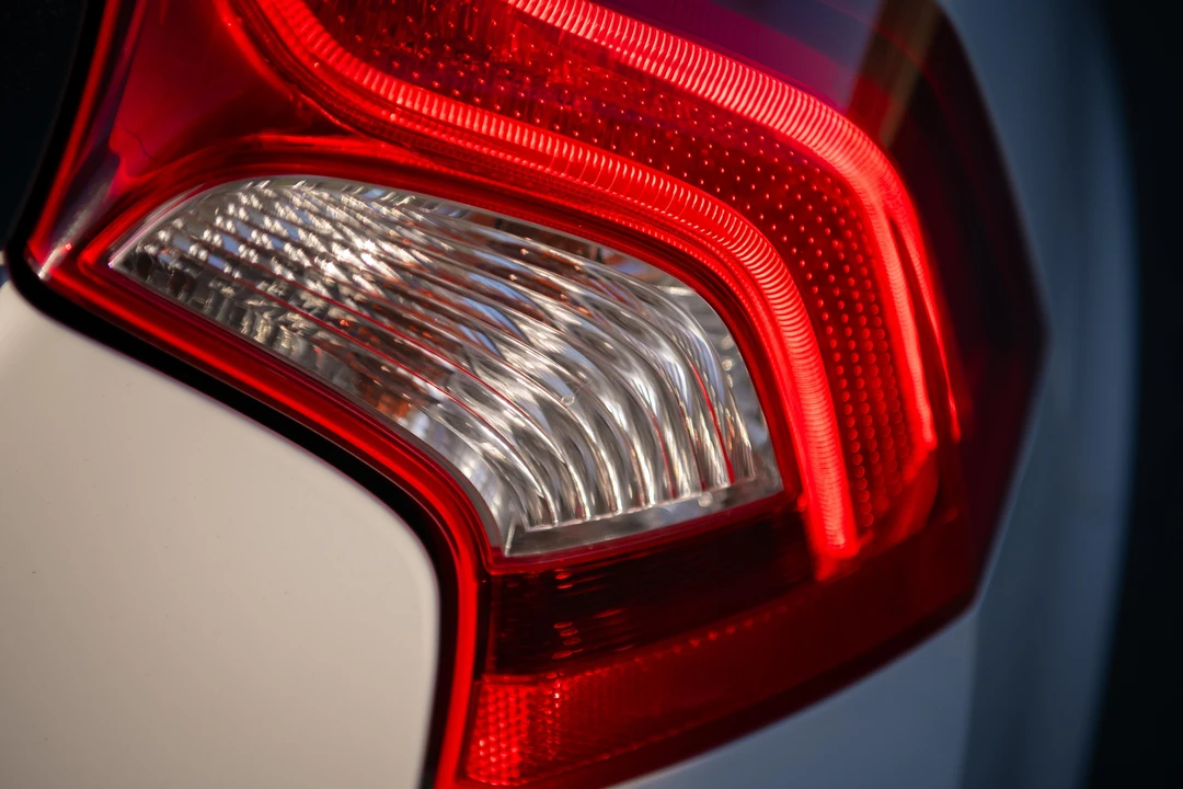 2016 Volvo V60 1st Gen - Image 24 of 31