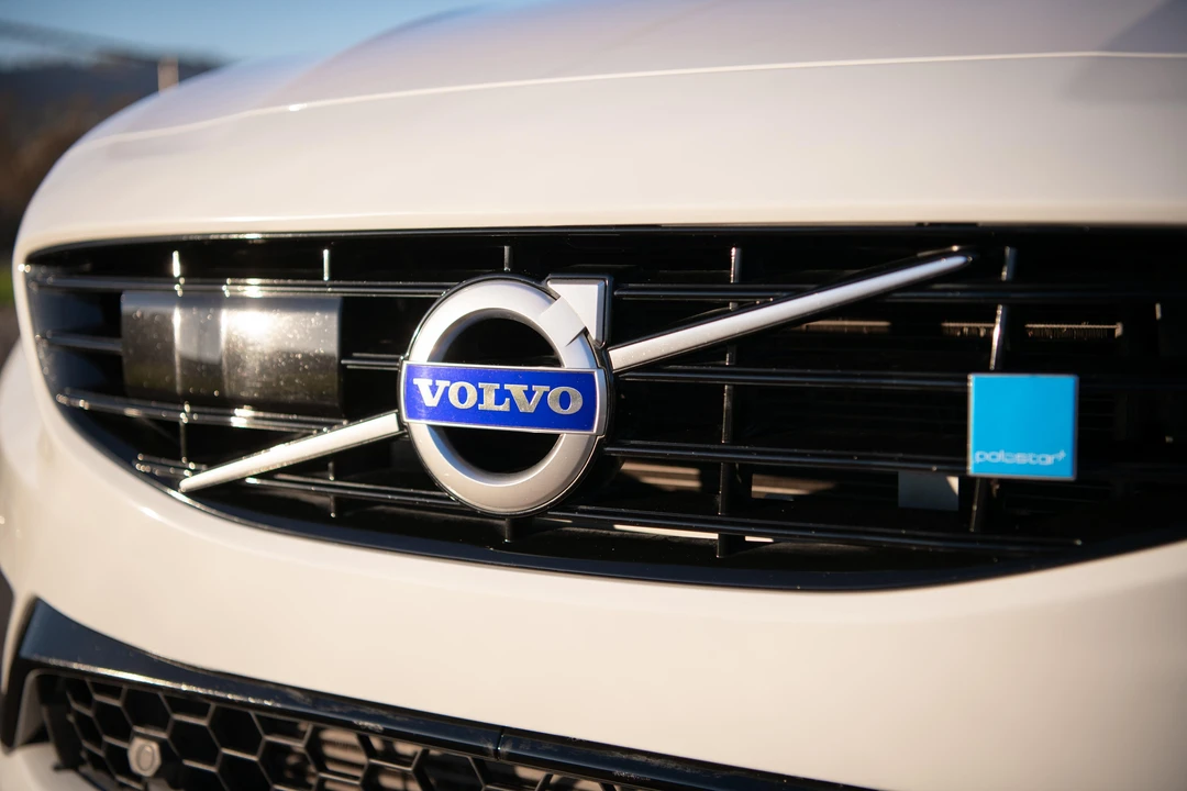2016 Volvo V60 1st Gen - Image 17 of 31