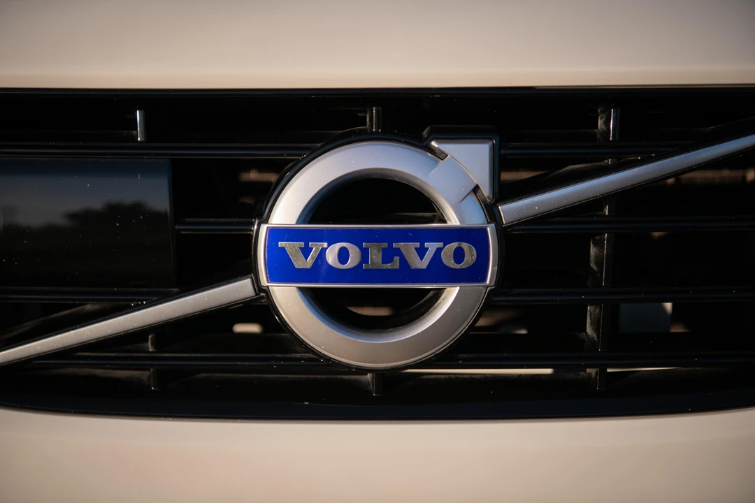 2016 Volvo V60 1st Gen - Image 15 of 31