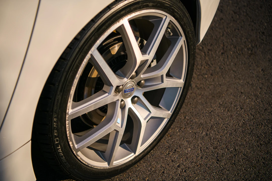 2016 Volvo V60 1st Gen - Image 29 of 31