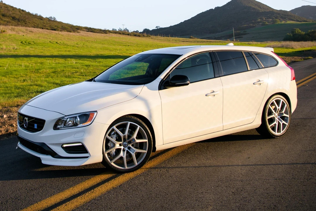2016 Volvo V60 1st Gen - Image 3 of 31