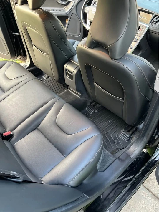 2016 Volvo V60 1st Gen - Image 13 of 16