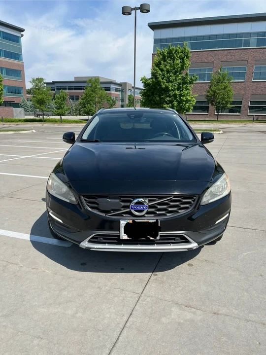 2016 Volvo V60 1st Gen - Image 2 of 16