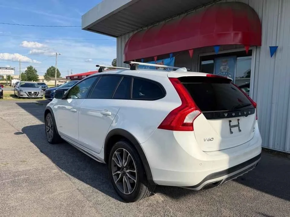 2016 Volvo V60 1st Gen - Image 5 of 16