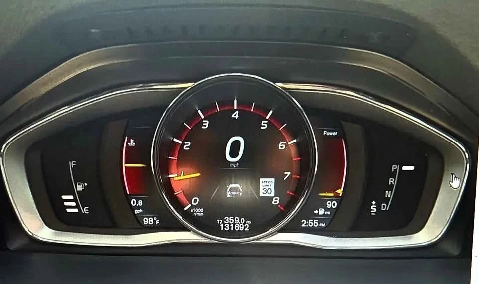 2016 Volvo V60 1st Gen - Image 8 of 14