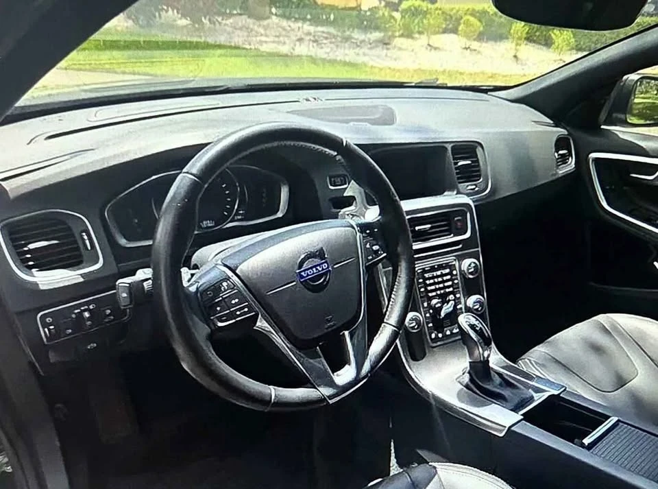 2016 Volvo V60 1st Gen - Image 3 of 14