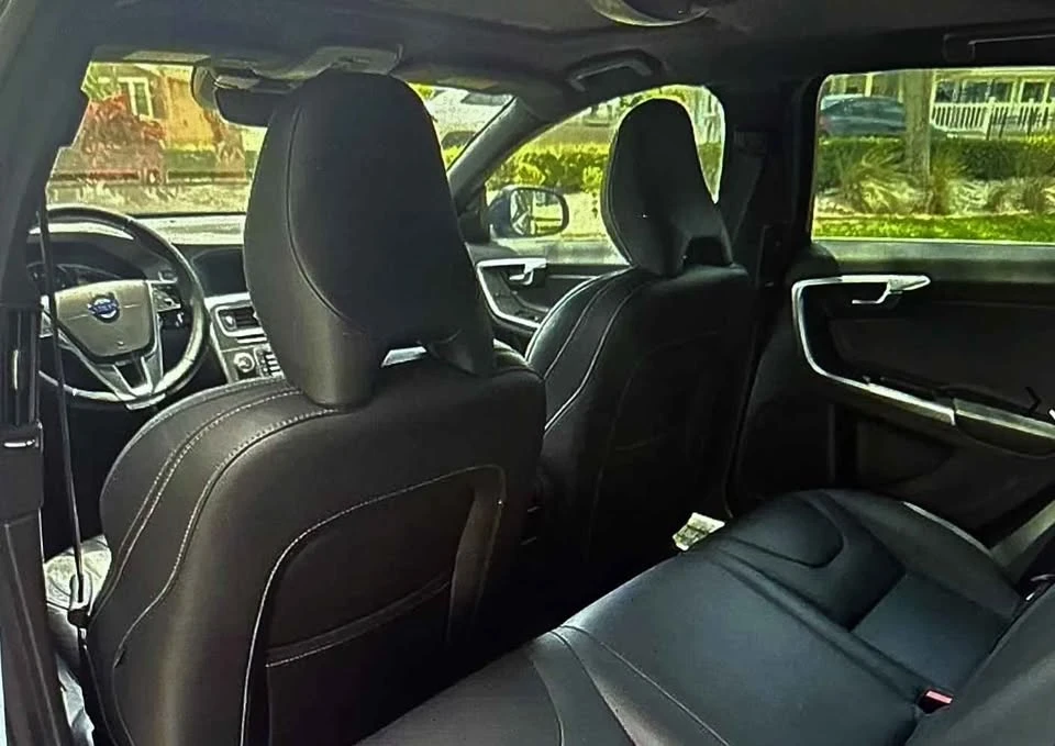 2016 Volvo V60 1st Gen - Image 6 of 14