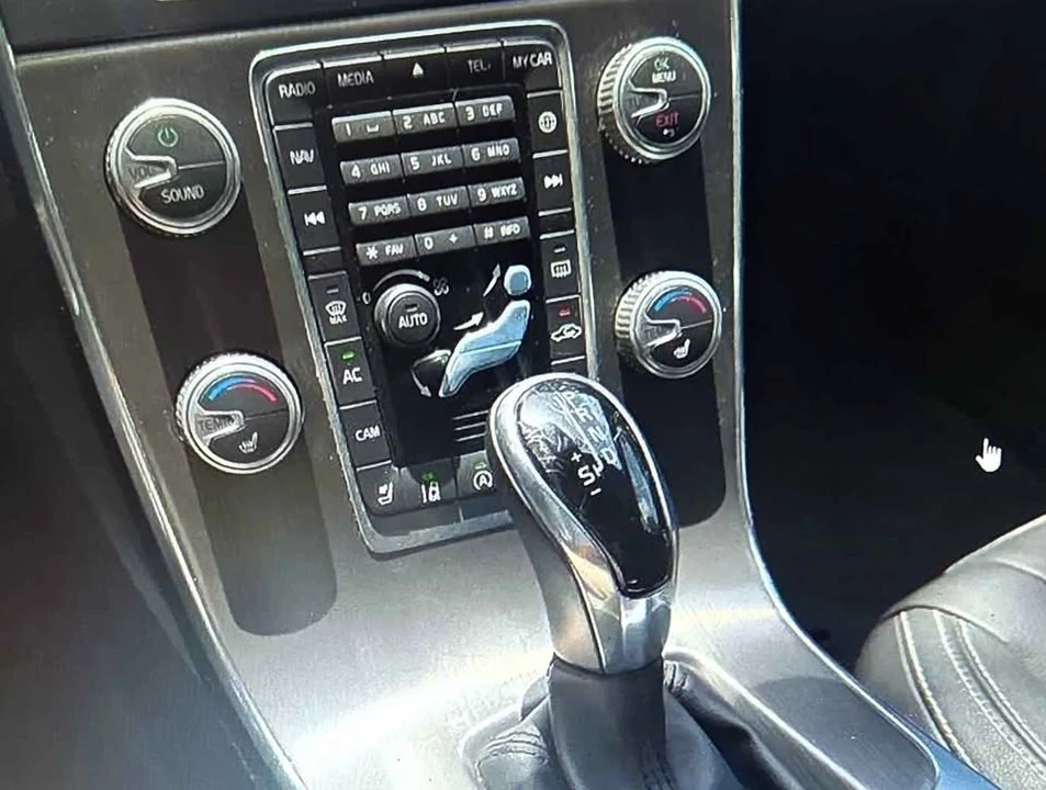 2016 Volvo V60 1st Gen - Image 14 of 14