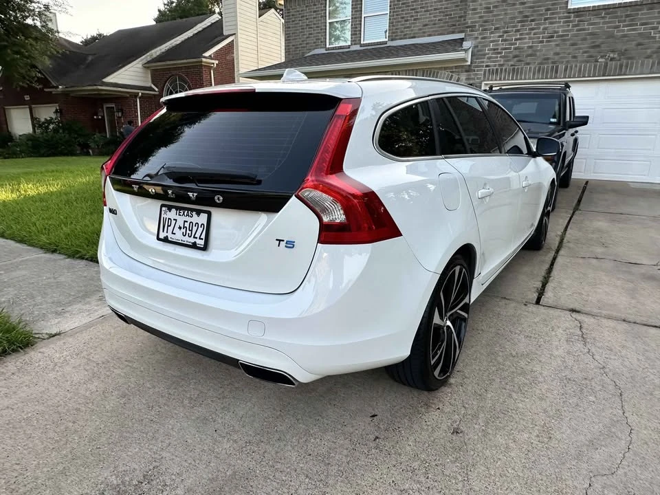 2016 Volvo V60 1st Gen - Image 3 of 13
