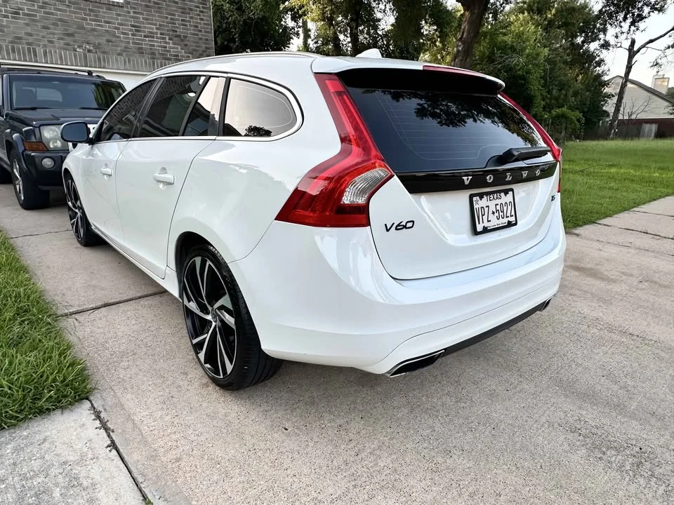 2016 Volvo V60 1st Gen - Image 4 of 13