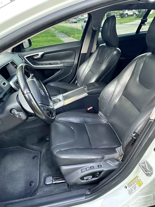 2016 Volvo V60 1st Gen - Image 8 of 13