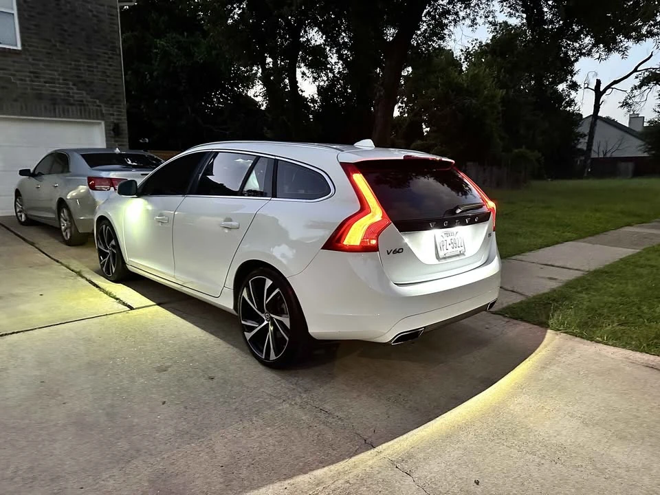 2016 Volvo V60 1st Gen - Image 13 of 13