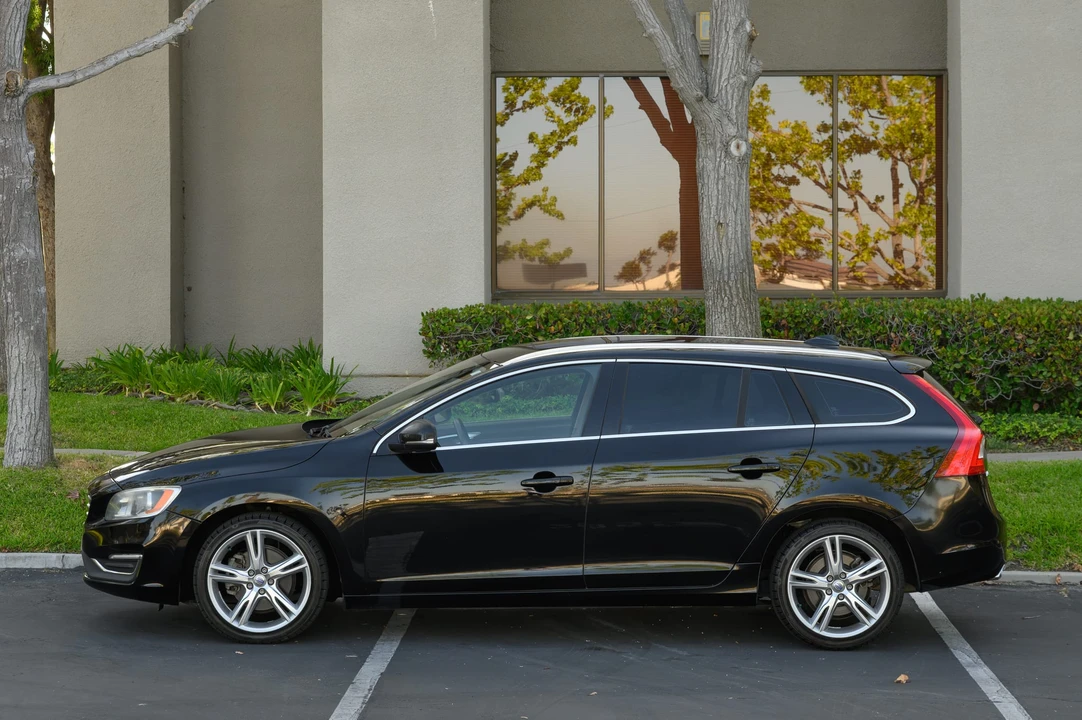 2016 Volvo V60 1st Gen - Image 21 of 31