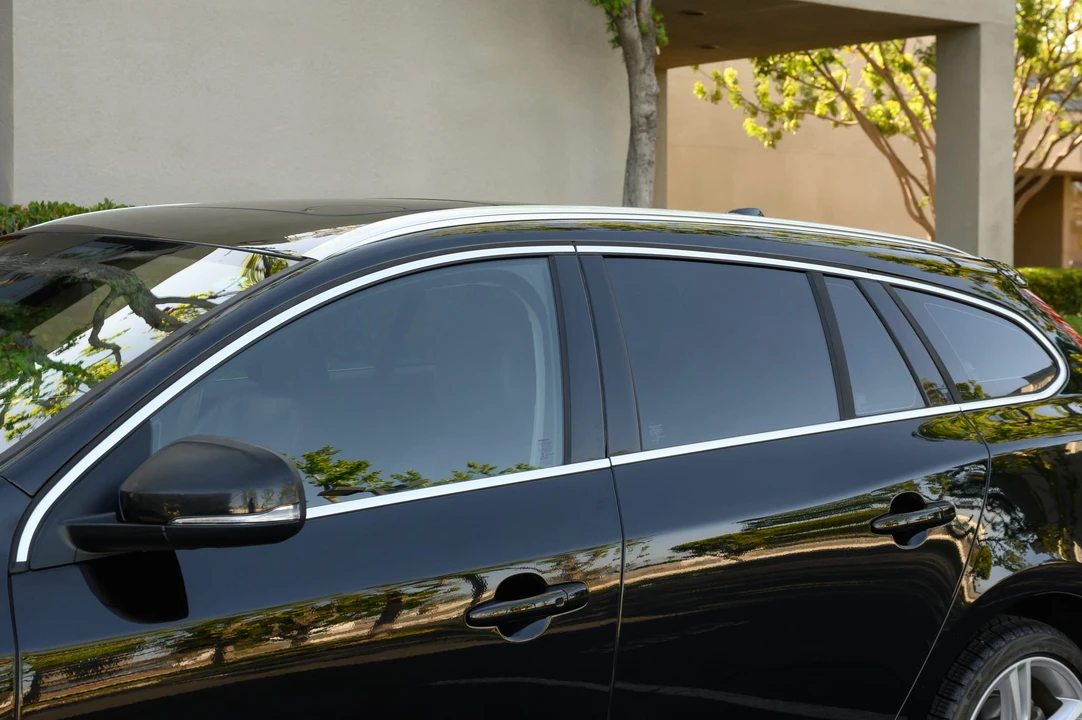 2016 Volvo V60 1st Gen - Image 26 of 31