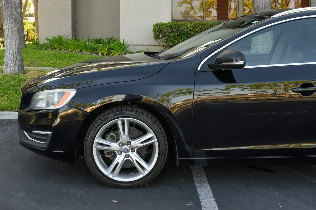 2016 Volvo V60 1st Gen - Image 24 of 31