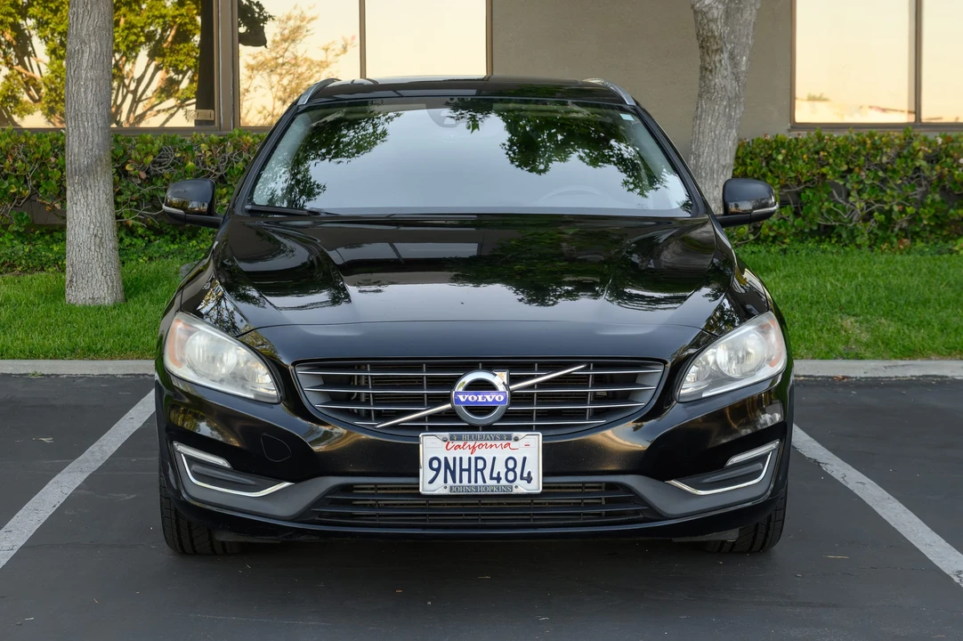 2016 Volvo V60 1st Gen - Image 4 of 31