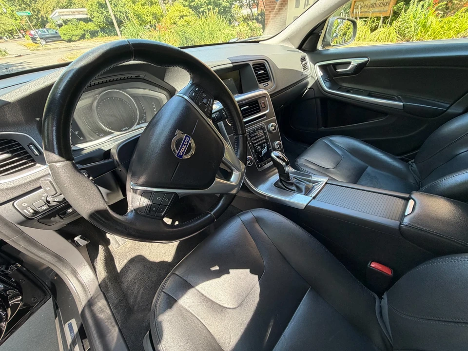 2016 Volvo V60 1st Gen - Image 6 of 13