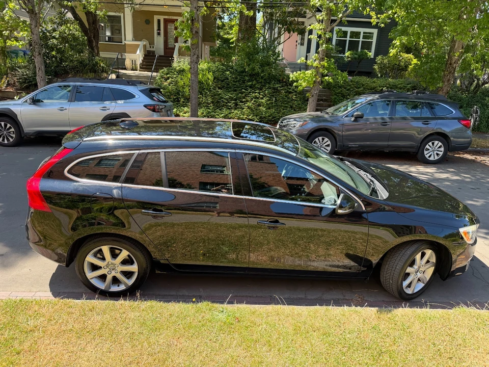 2016 Volvo V60 1st Gen - Image 4 of 13