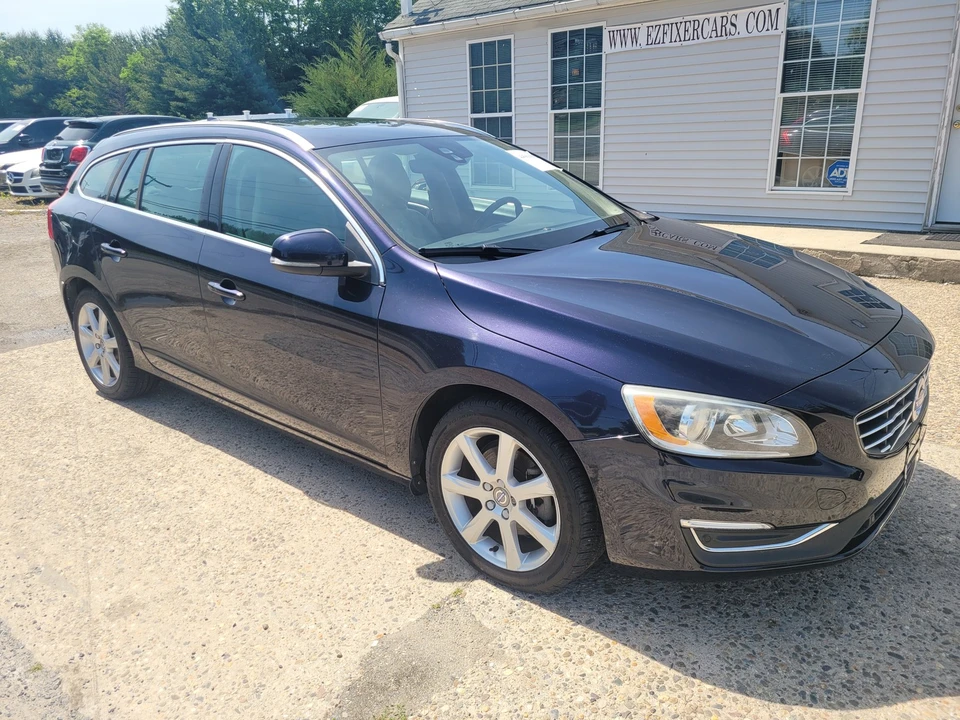 2016 Volvo V60 1st Gen - Image 7 of 31