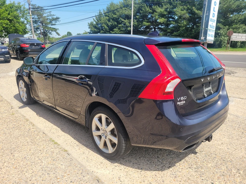 2016 Volvo V60 1st Gen - Image 3 of 31