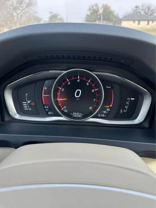 2016 Volvo V60 1st Gen - Image 10 of 11