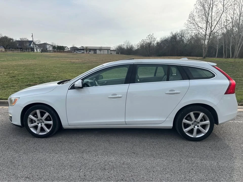 2016 Volvo V60 1st Gen - Image 3 of 11