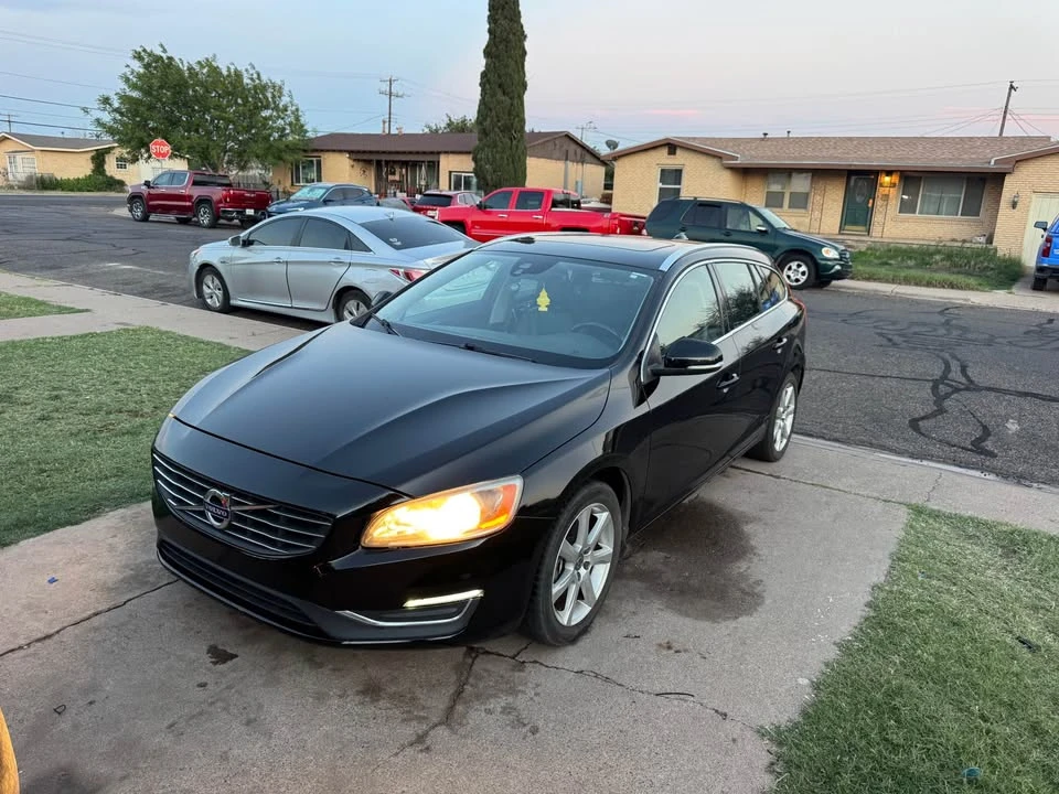 2016 Volvo V60 1st Gen - Image 2 of 8