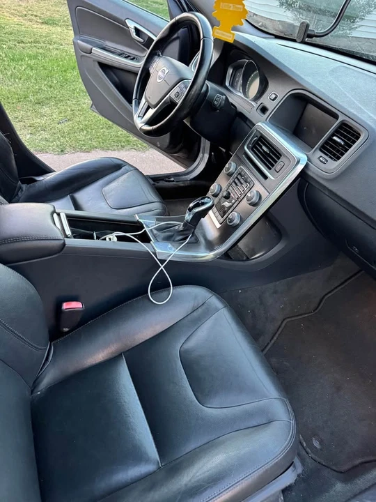 2016 Volvo V60 1st Gen - Image 7 of 8