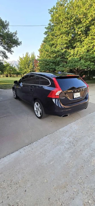 2016 Volvo V60 1st Gen - Image 3 of 5