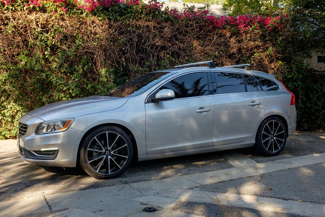 2016 Volvo V60 1st Gen - Image 8 of 31