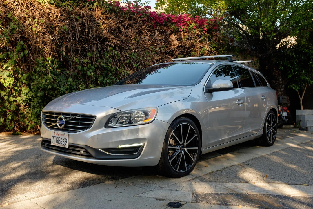 2016 Volvo V60 1st Gen - Image 7 of 31