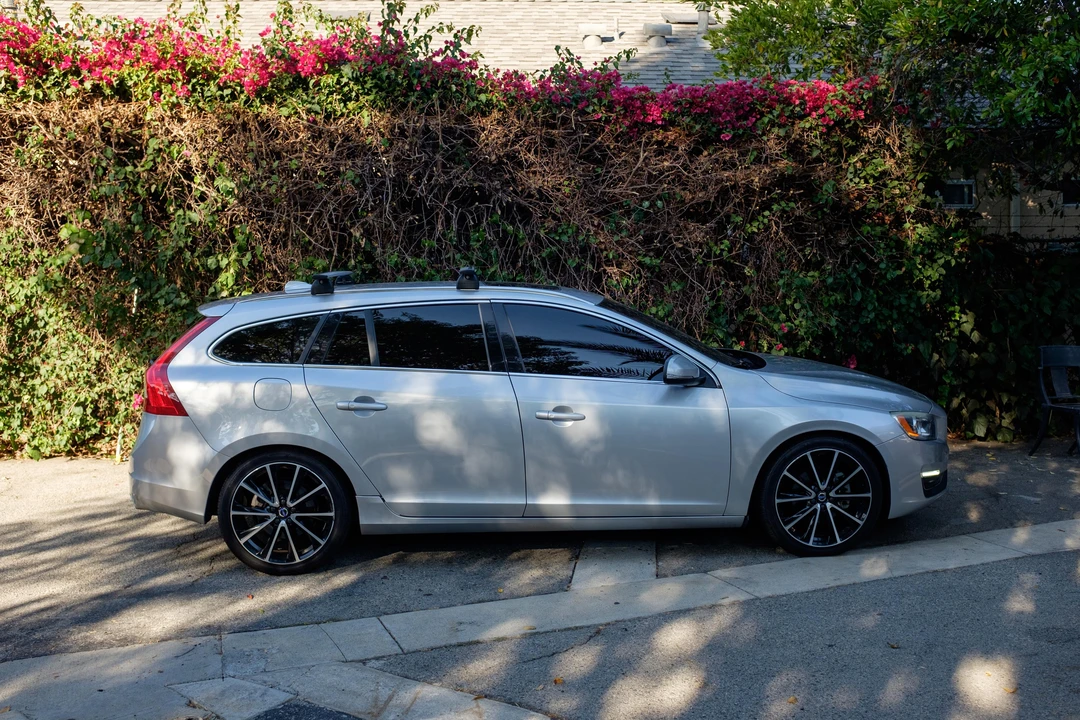 2016 Volvo V60 1st Gen - Image 16 of 31