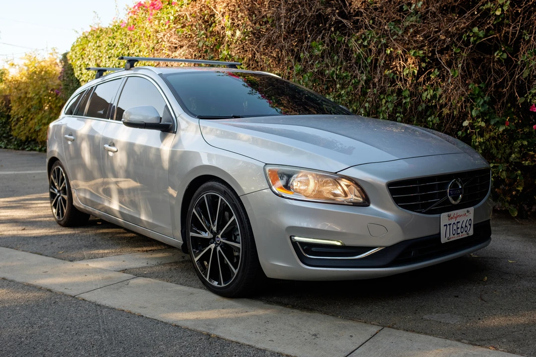 2016 Volvo V60 1st Gen - Image 18 of 31