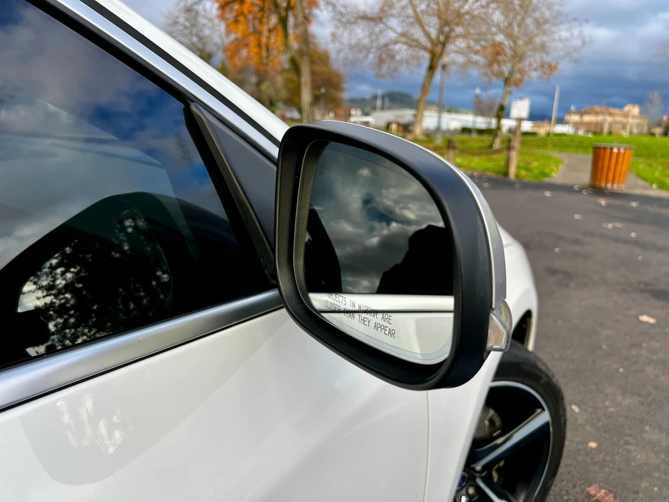 2016 Volvo V60 1st Gen - Image 27 of 31
