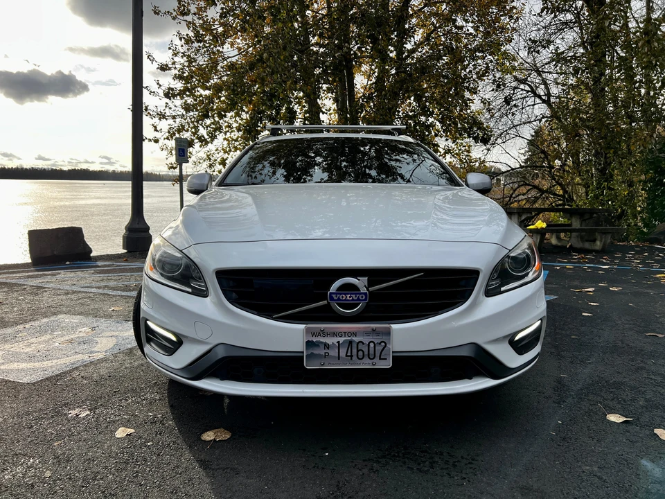 2016 Volvo V60 1st Gen - Image 6 of 31