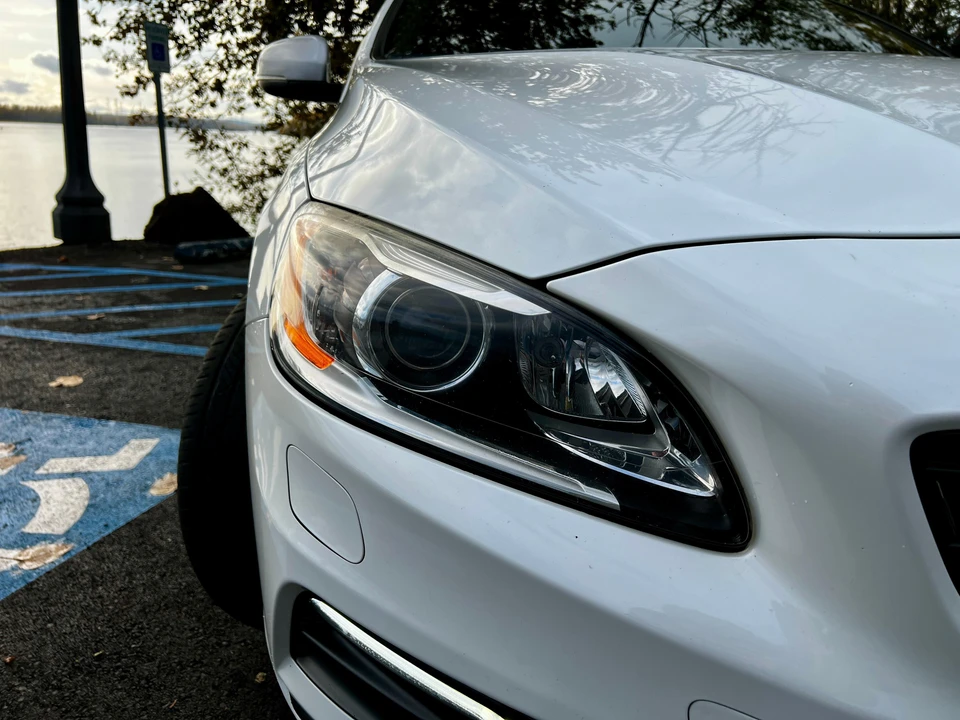 2016 Volvo V60 1st Gen - Image 20 of 31