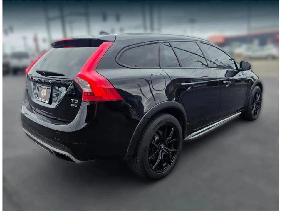 2016 Volvo V60 1st Gen - Image 5 of 20