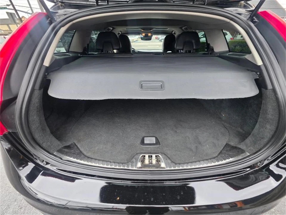 2016 Volvo V60 1st Gen - Image 18 of 20