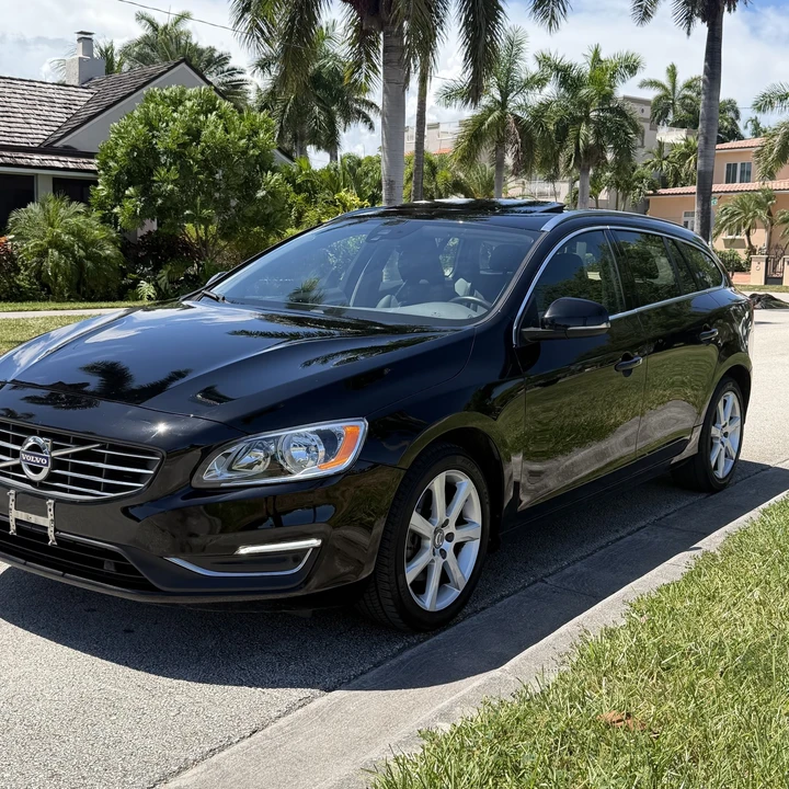 2016 Volvo V70 3rd Gen - Image 5 of 31