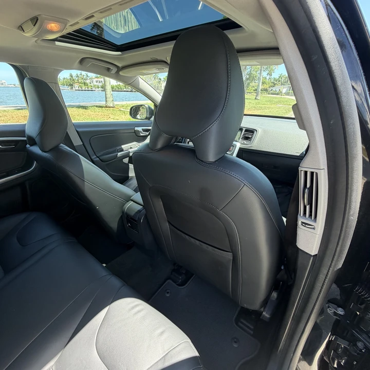 2016 Volvo V70 3rd Gen - Image 31 of 31