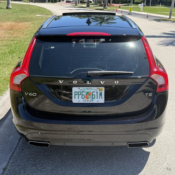 2016 Volvo V70 3rd Gen - Image 10 of 31