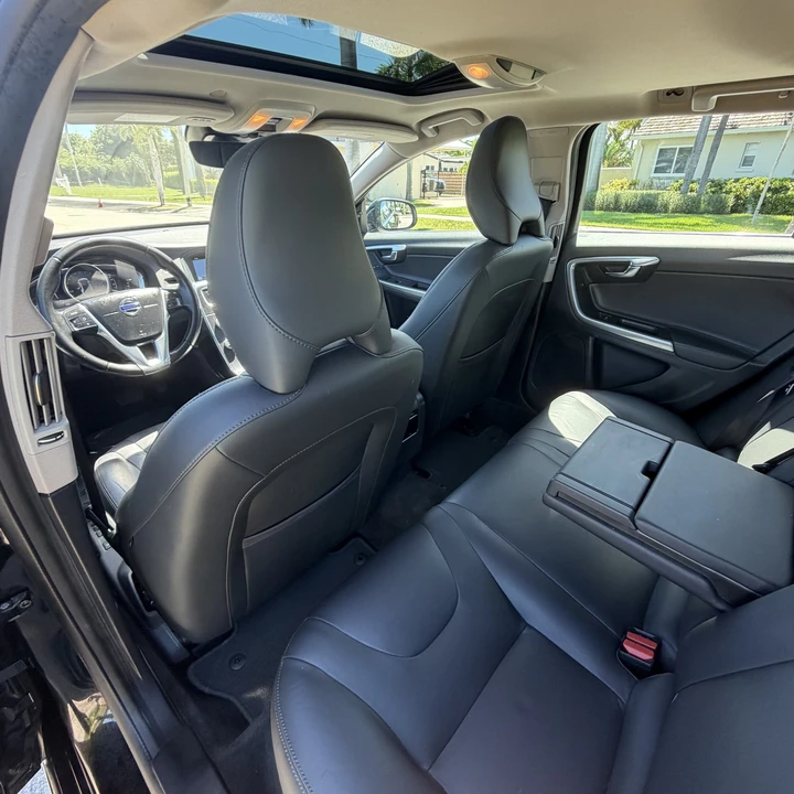 2016 Volvo V70 3rd Gen - Image 30 of 31
